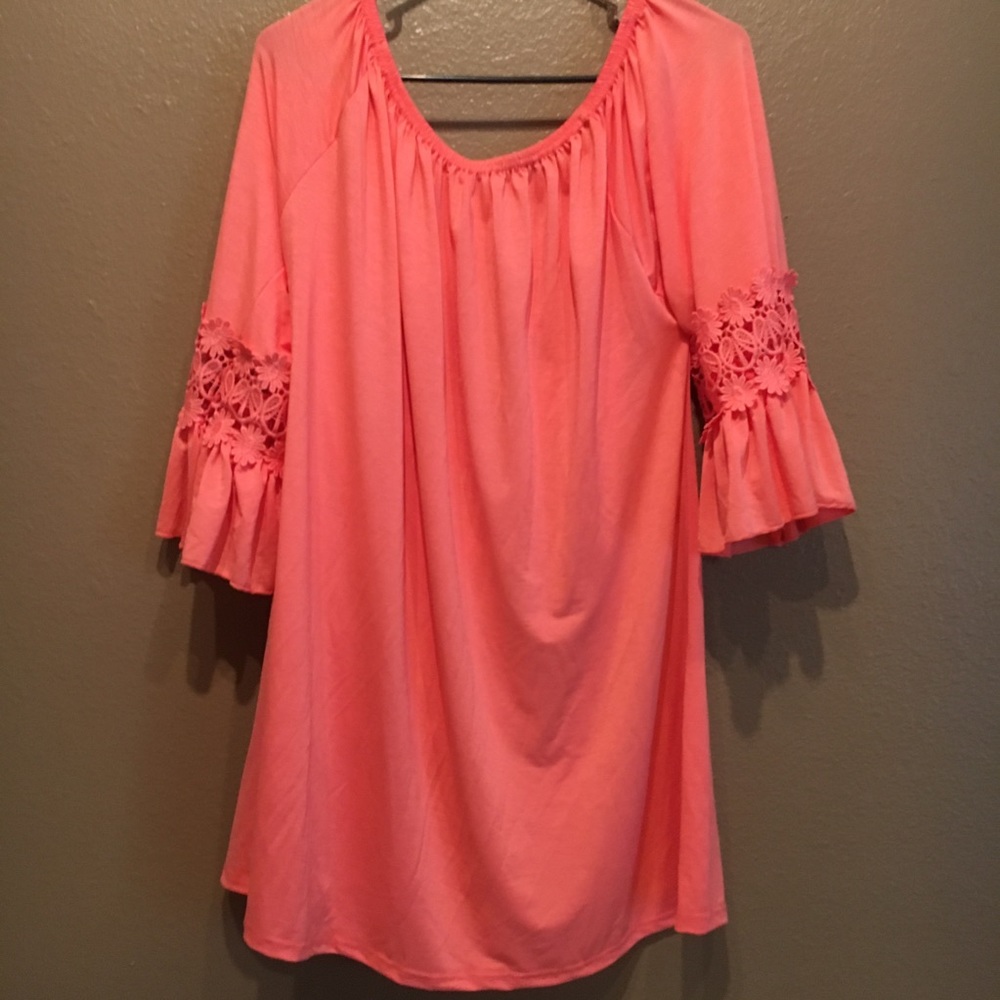 NWT Coral Tunic
